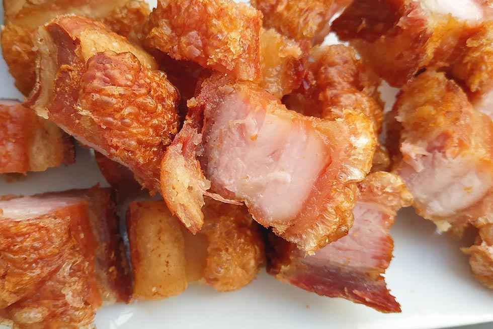 colonial, rincon colonial, rincón de la colonial, restaurante en Úbeda, dónde comer en Úbeda, restaurante en Úbeda centro, comida casera en Úbeda, tapas en Úbeda, cocina tradicional en Úbeda, mejores restaurantes en Úbeda, restaurante acogedor en Úbeda, comer bien en Úbeda, restaurante recomendado en Úbeda, calamares a la romana, calamares a la romana en Úbeda, comida para llevar en Úbeda, comida a domicilio en Úbeda, restaurante con comida para llevar Úbeda, tapas para llevar en Úbeda, pedir calamares a domicilio Úbeda, careta frita, careta frita en Úbeda, platos tradicionales Úbeda, pedir careta frita a domicilio Úbeda, puntillitas fritas, puntillitas en Úbeda, tapas de pescado en Úbeda, raciones para llevar en Úbeda, pedir puntillitas a domicilio Úbeda, solomillo al Jerez, solomillo de cerdo al Jerez, solomillo con gambas en Úbeda, platos caseros Úbeda, pedir solomillo al Jerez a domicilio Úbeda, restaurante comida tradicional Úbeda, flamenquín casero, flamenquín en Úbeda, flamenquín andaluz, platos tradicionales Úbeda, pedir flamenquín a domicilio Úbeda, restaurante típico de Úbeda, torreznos de Soria, torreznos en Úbeda, torreznos crujientes, pedir torreznos a domicilio Úbeda, platos típicos Úbeda, carrillada en salsa, carrillada al Pedro Ximénez, carrillada en Úbeda, guisos tradicionales Úbeda, pedir carrillada a domicilio Úbeda, sepia a la plancha, sepia con ajo y perejil, sepia a la plancha en Úbeda, platos de pescado Úbeda, pedir sepia a domicilio Úbeda, restaurante mediterráneo en Úbeda, nuggets de pollo, nuggets de pollo con patatas, nuggets en Úbeda, menú infantil Úbeda, pedir nuggets a domicilio Úbeda, platos para niños Úbeda, pechuga empanada, pechuga de pollo empanada, pechuga con patatas fritas, pedir pechuga empanada a domicilio Úbeda, menú infantil Úbeda, cachopo casero, cachopo en Úbeda, cachopo con jamón y queso, pedir cachopo a domicilio Úbeda, cafetería en Úbeda, desayunar en Úbeda, merendar en Úbeda, café en Úbeda, mejores cafeterías en Úbeda, cafetería acogedora en Úbeda, dónde tomar café en Úbeda, cafetería centro de Úbeda, tardeo en Úbeda, copas en Úbeda, bares de copas en Úbeda, locales de tardeo en Úbeda, bar de copas en Calle Redonda de Miradores, dónde salir en Úbeda, ocio nocturno en Úbeda, tomar copas en Úbeda, pub en Úbeda, salir en Úbeda, conciertos en Úbeda, fiesta en Úbeda, locales para eventos en Úbeda, prebodas en Úbeda, pubs con música en Úbeda